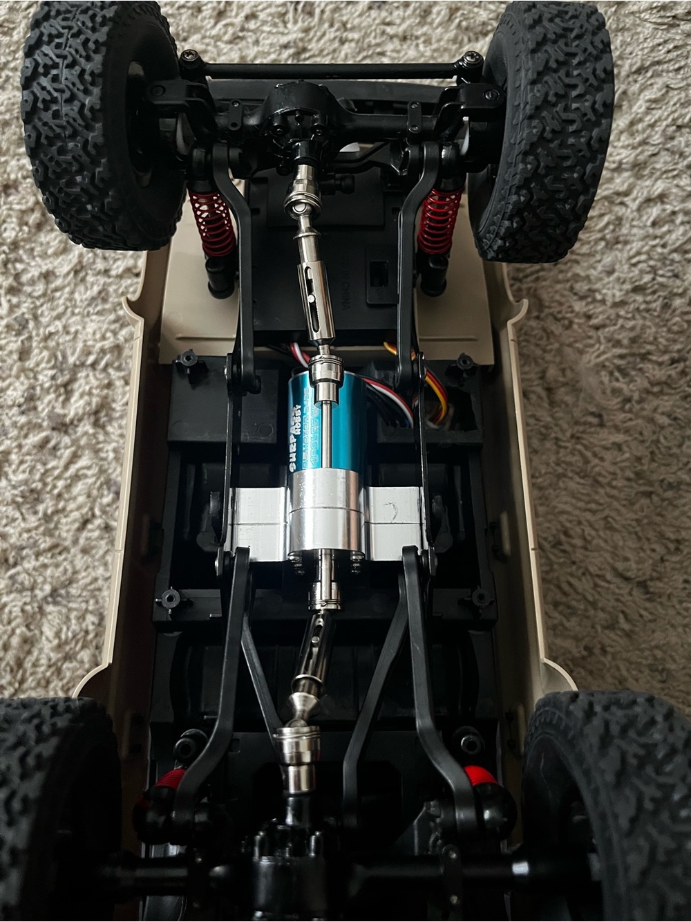 RC Crawler - Picture 3 of 10